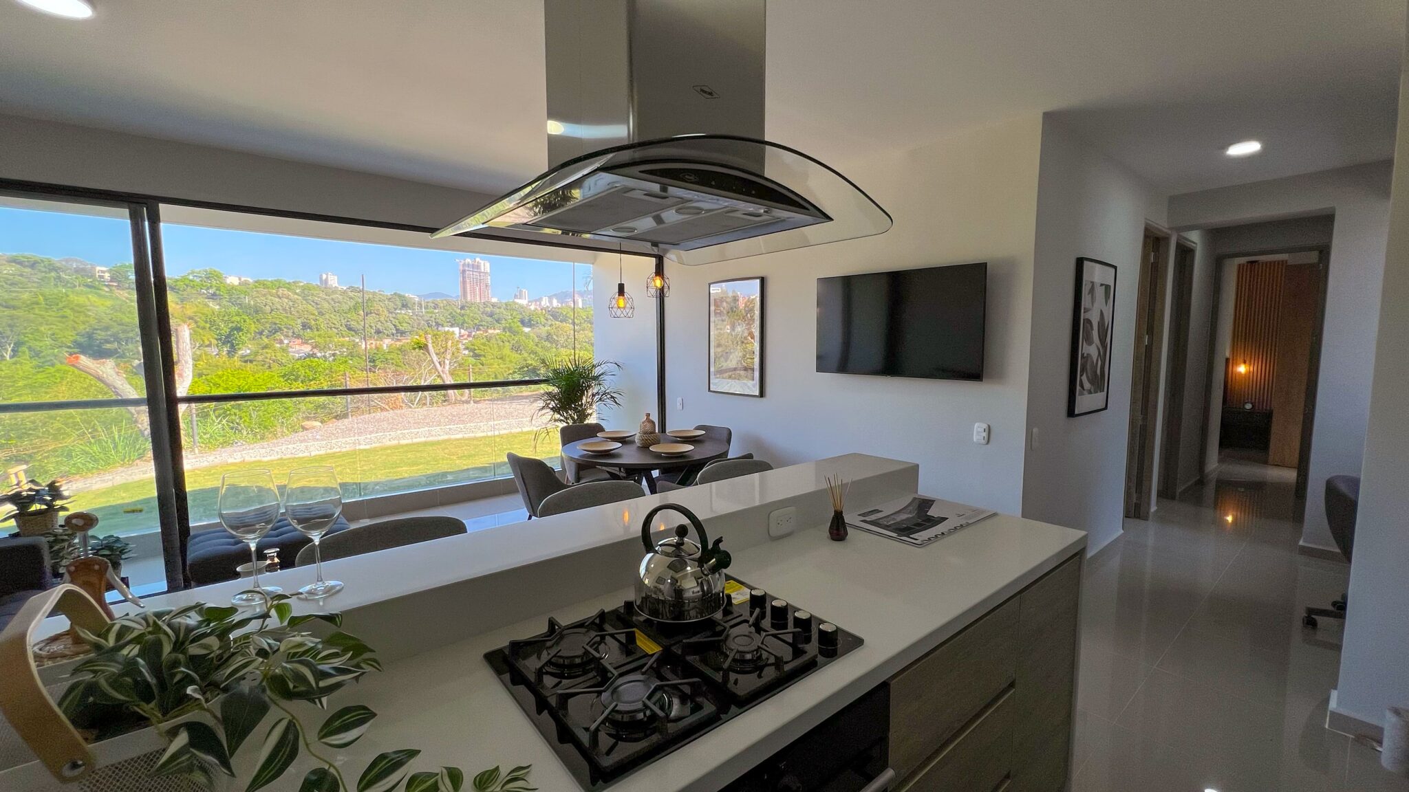 0F2231DD-E0AE-479E-8483-230E442D4851