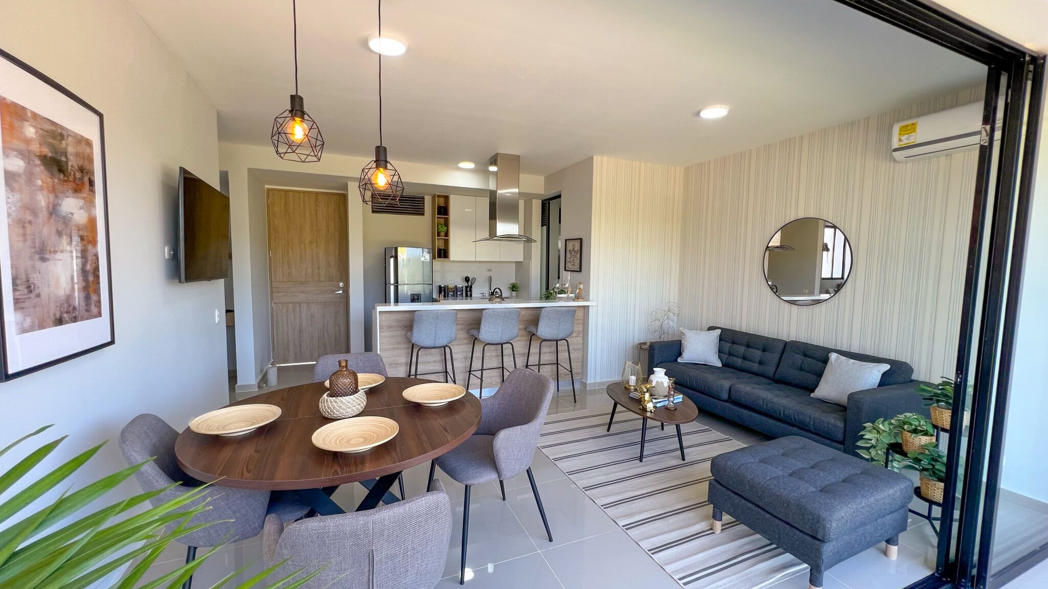 14D60B5F-5091-4C55-95DE-85125EE826AC