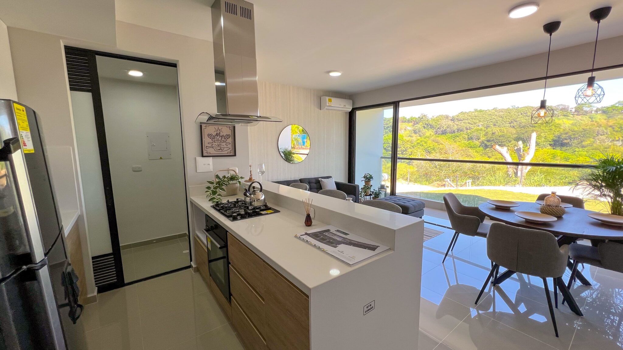 9C240022-B03F-47CB-9E9D-745934B9C753