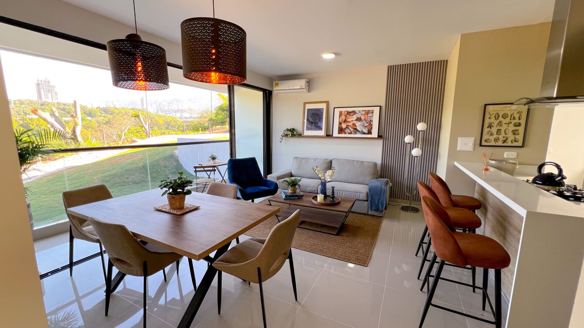 FB83E445-171A-4190-BA07-B2651A90C12F